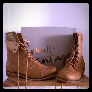 Crown Vintage studded boots